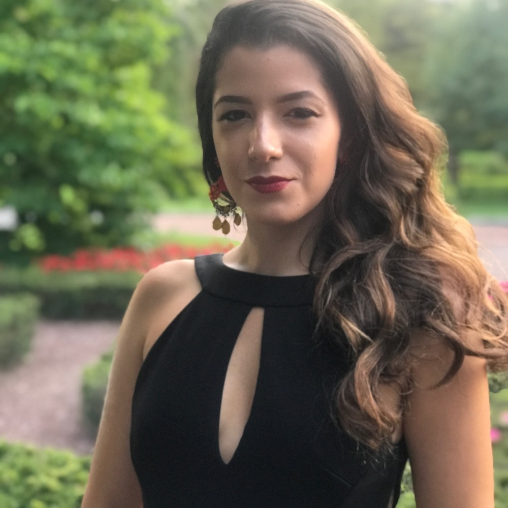 Meet your Posher, Ariella